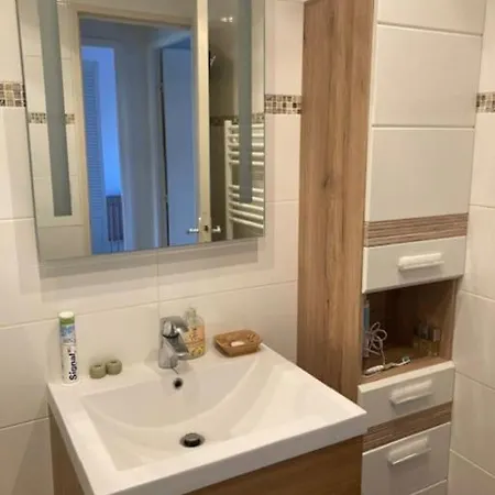 2terrasses 80m2 קאבורג